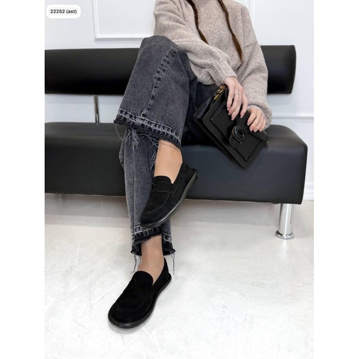 Туфлі/Лофери жіночі натуральна замша колір: Чорний 36,38,41р
