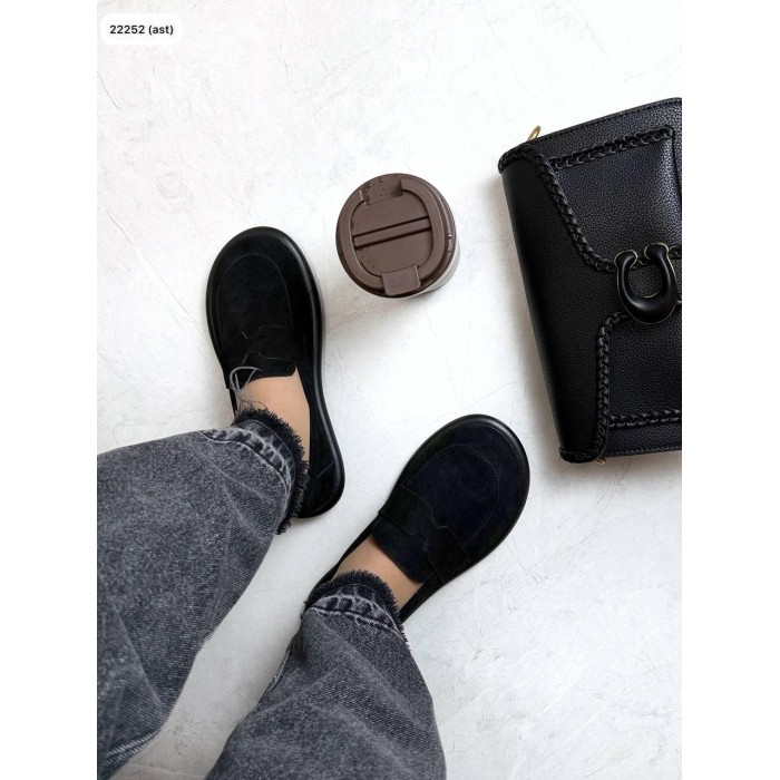 Туфлі/Лофери жіночі натуральна замша колір: Чорний 36,38,41р