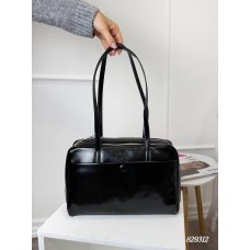 Сумка жіноча Гудзик Polina з натуральної шкіри Чорна