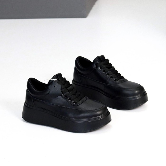 Кросівки жіночі натуральна шкіра чорні 36,38,40,41р