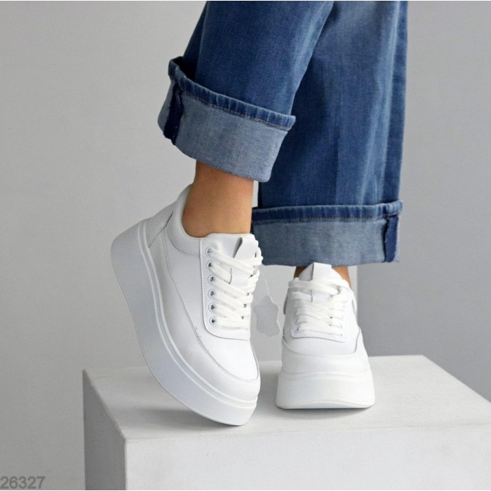 Кросівки жіночі натуральна шкіра білі 38,39.40,41р