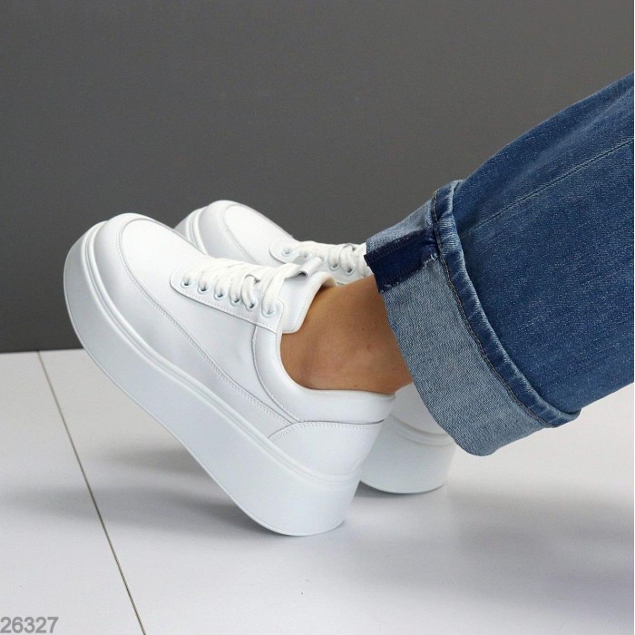 Кросівки жіночі натуральна шкіра білі 38,39.40,41р