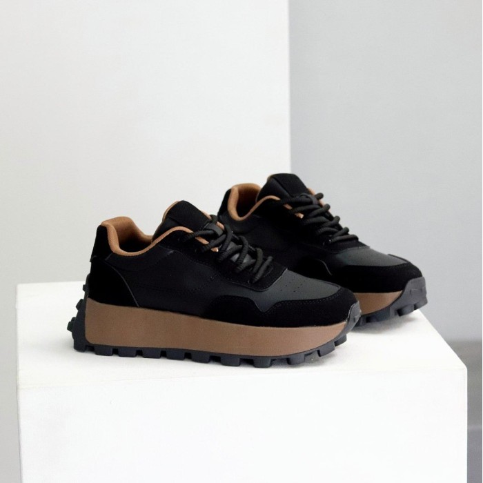 Кроссовки женские натуральная-кожа/эко-замша черные на 35.5,37,39р.