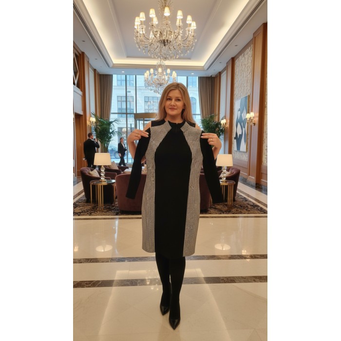 Сукня стильна чорно-білого кольору 50/52р.