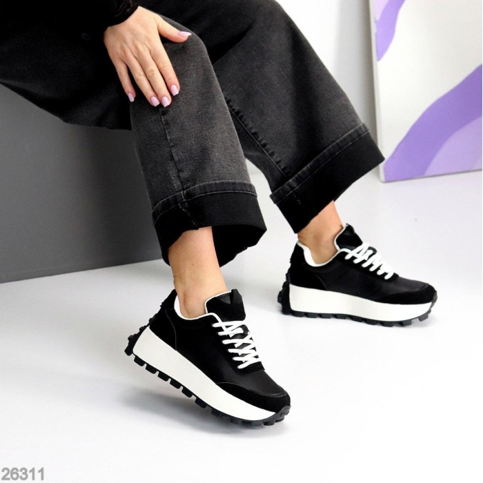 Кросівки жіночі натуральна шкіра + замша чорні на 37,39,40р