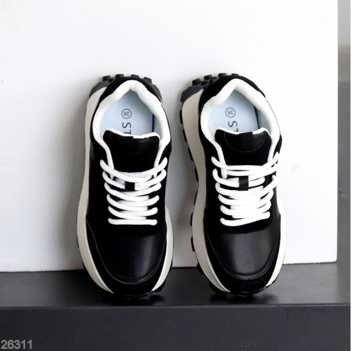 Кросівки жіночі натуральна шкіра + замша чорні на 37,39,40р