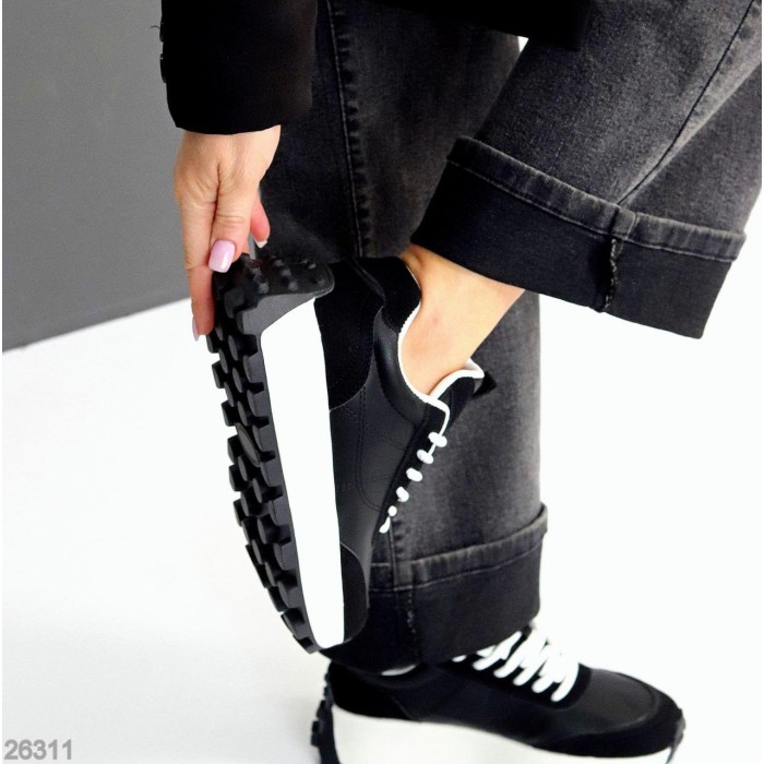 Кросівки жіночі натуральна шкіра + замша чорні на 37,39,40р