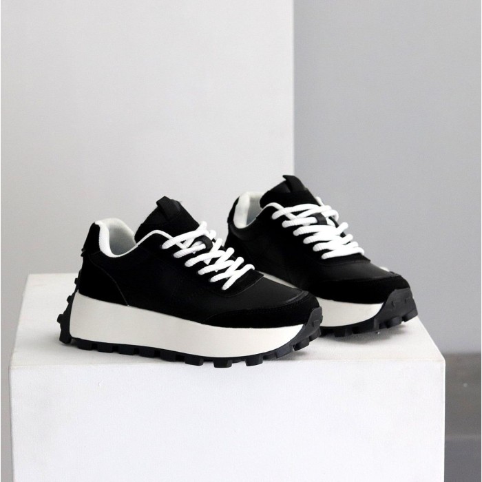 Кросівки жіночі натуральна шкіра + замша чорні на 37,39,40р