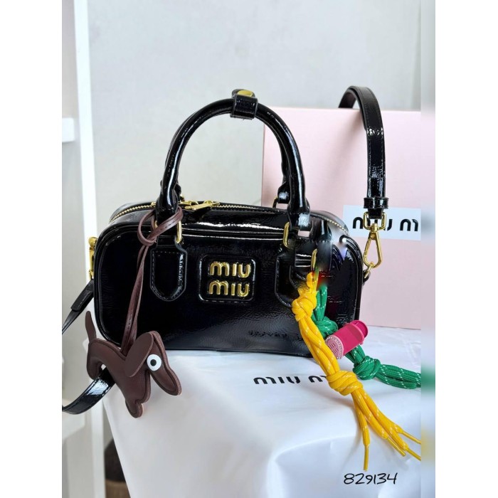 Сумка жіноча з брилками натуральна шкіра лак Чорна, Кемел