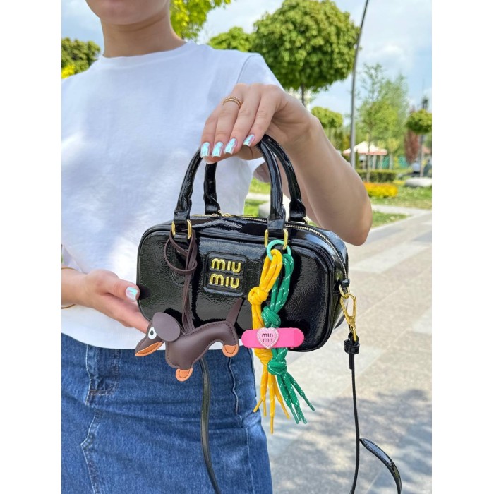 Сумка жіноча з брилками натуральна шкіра лак Чорна, Кемел