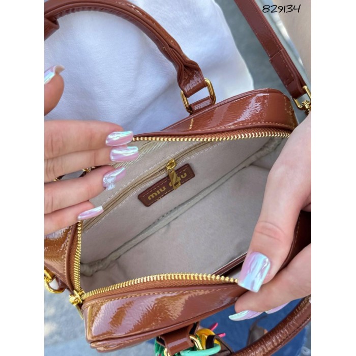 Сумка жіноча з брилками натуральна шкіра лак Чорна, Кемел