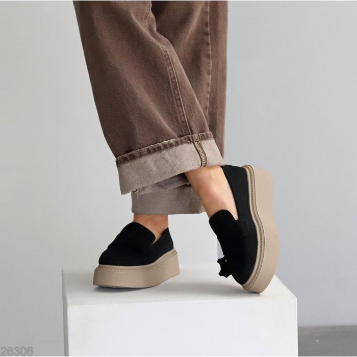 Лофери жіночі натуральна замша чорні на 35.5,37,38,40р