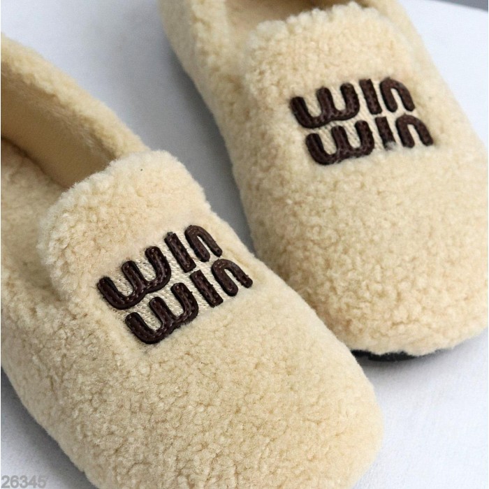 Кросівки/автоледі жіночі матеріал-хутро колір-беж деми на 35р.