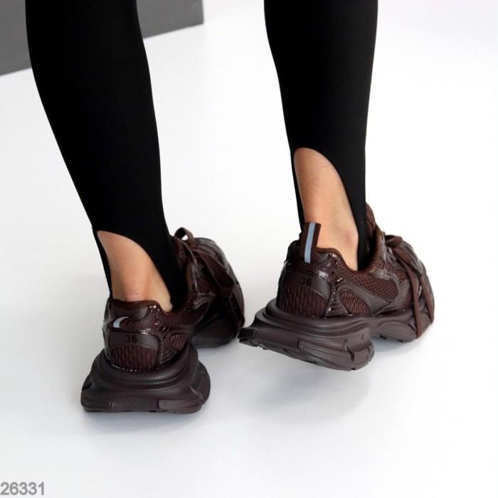 Кросівки жіночі натуральна шкіра шоколад на 35.5,37,38р