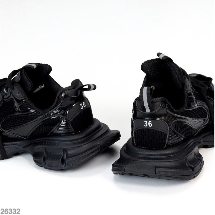 Кросівки жіночі натуральна шкіра чорні на 37р