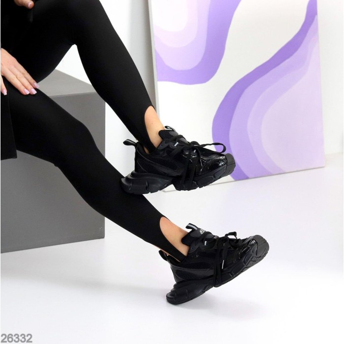 Кросівки жіночі натуральна шкіра чорні на 37р