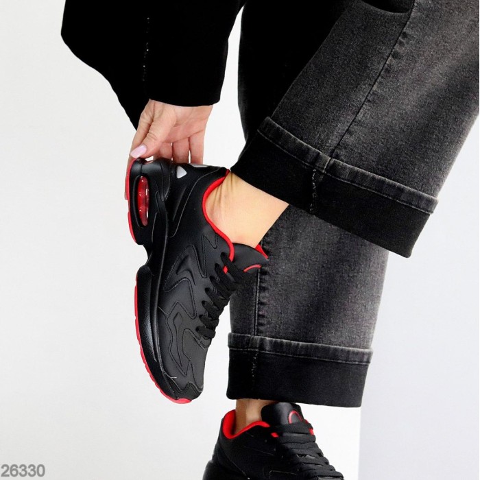 Кросівки жіночі еко-шкіра колір-чорний 36,37,38р