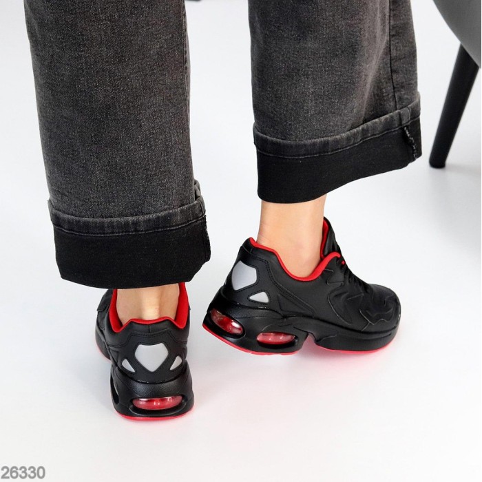 Кросівки жіночі еко-шкіра колір-чорний 36,37,38р