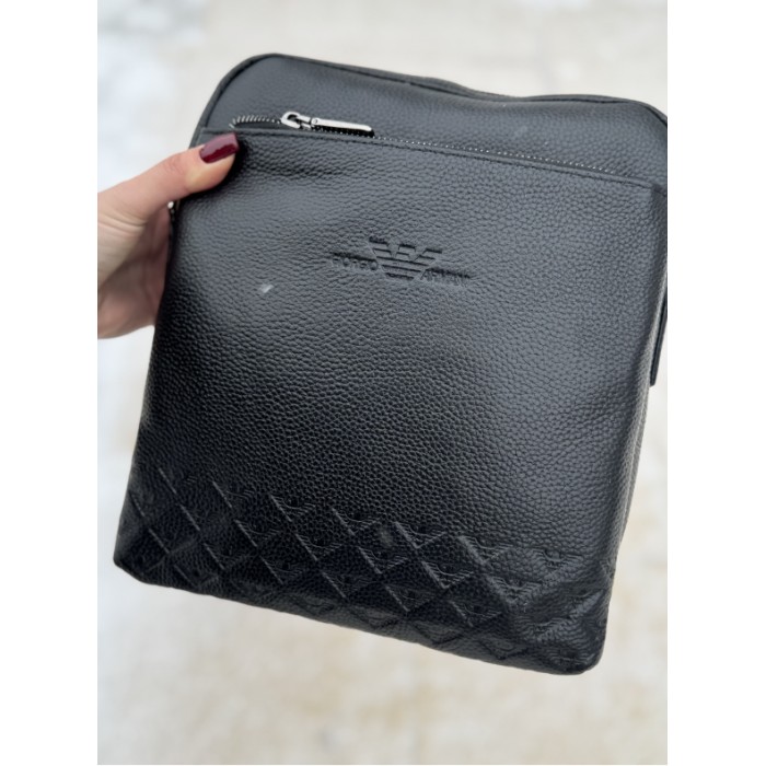 Чоловіча сумка 3 відділення натуральна шкіра Чорна