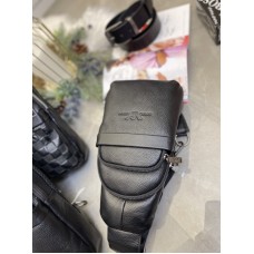 Сумка чоловіча кросбоді 3 відділення натуральна шкіра Чорна