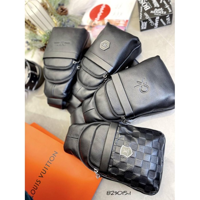 Сумка чоловіча кросбоді 3 відділення натуральна шкіра Чорна