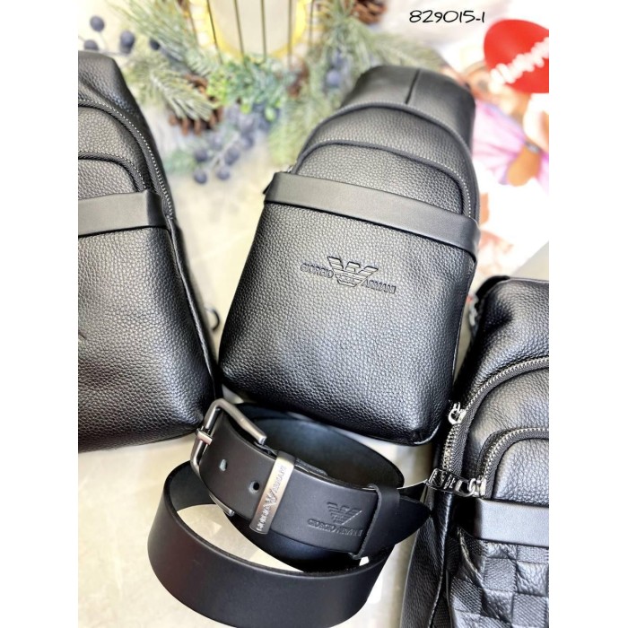 Сумка чоловіча кросбоді 3 відділення натуральна шкіра Чорна