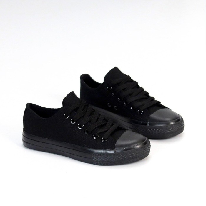 Кеди жіночі текстиль чорні на 35.5,36,37,38,39,40р