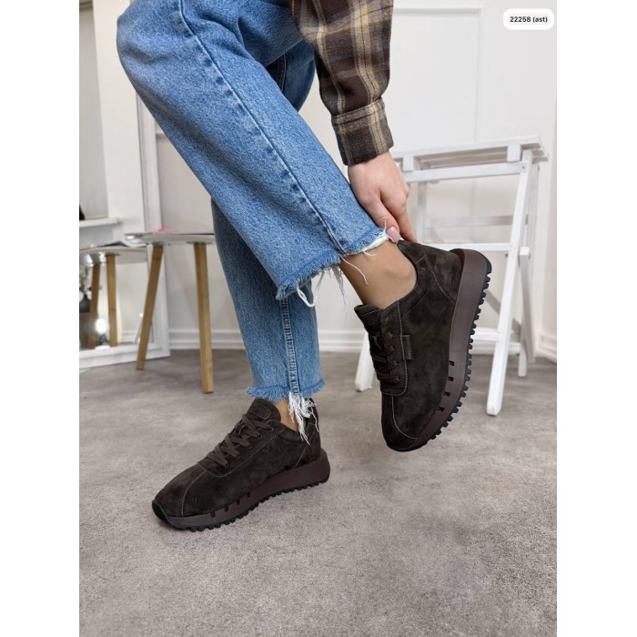 Кросівки жіночі натуральна замша колір:шоколад 36.37,39,40р.