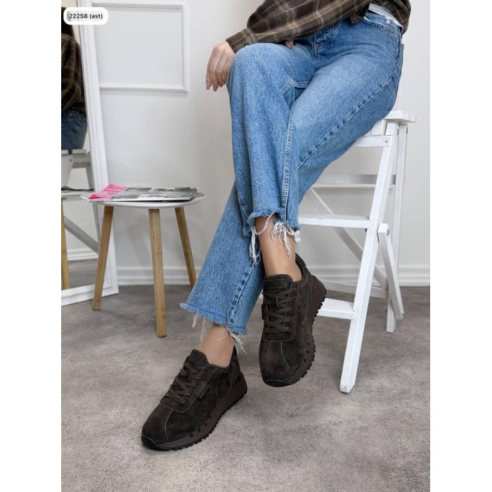 Кросівки жіночі натуральна замша колір:шоколад 36.37,39,40р.