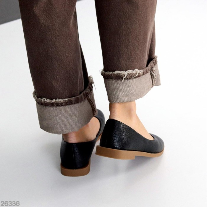 Балетки жіночі натуральна шкіра колір-чорний 36,37,40р