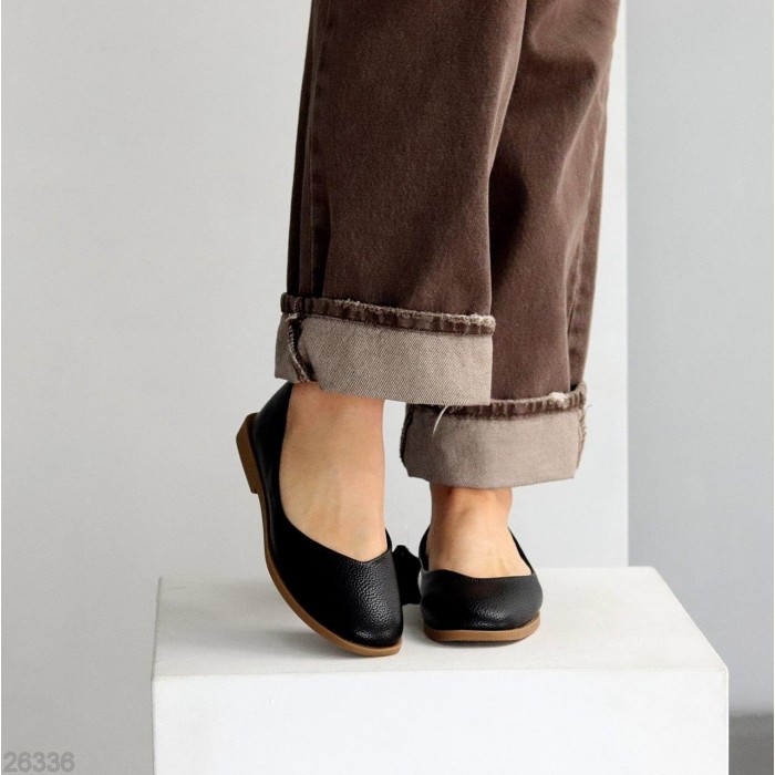 Балетки жіночі натуральна шкіра колір-чорний 36,37,40р