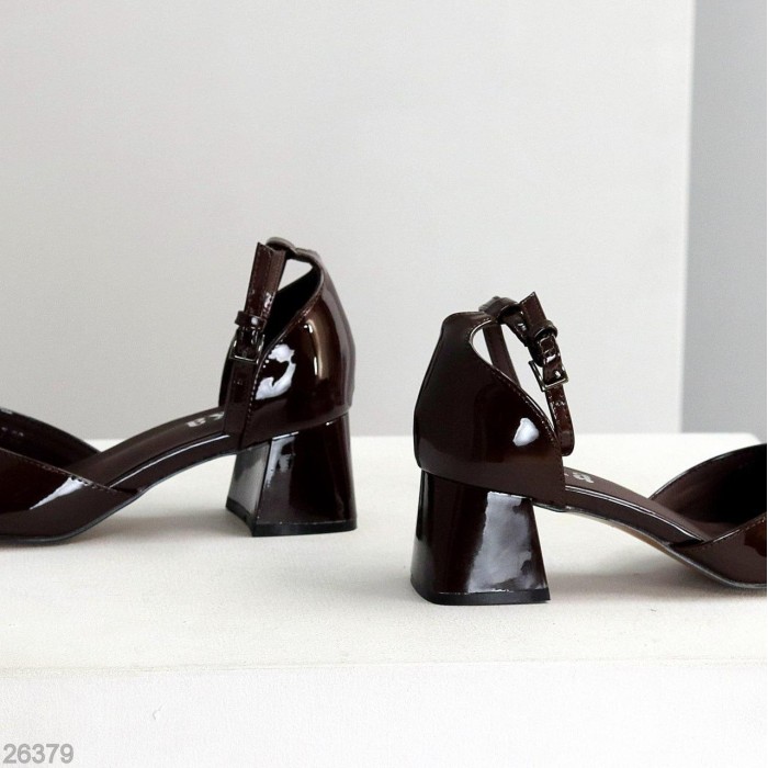 Туфлі жіночі еко шкіра колір-шоколад на 37,39,40,41р