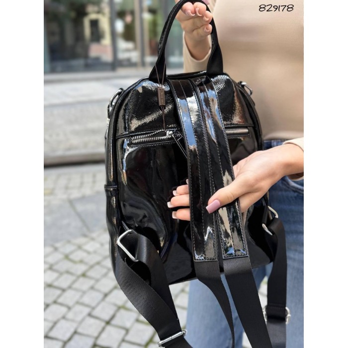 Рюкзак Polina лак натуральна шкіра колір: Чорний