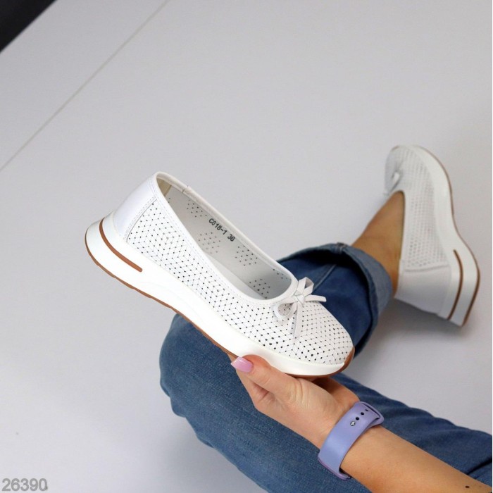 Балетки жіночі натуральна шкіра білі 36,38,39.41р