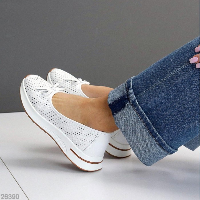 Балетки жіночі натуральна шкіра білі 36,38,39.41р