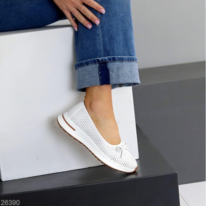 Балетки жіночі натуральна шкіра білі 36,38,39.41р