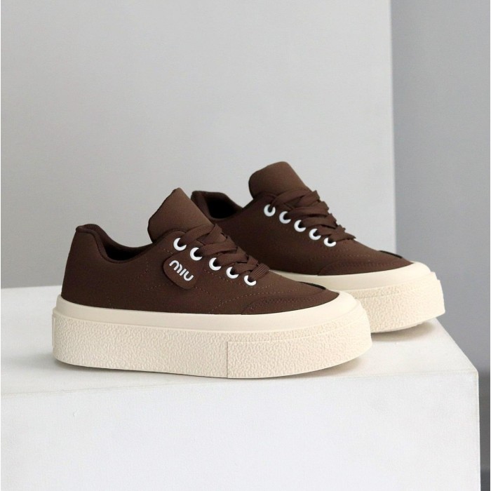 Кеди жіночі еко нубук колір шоколад на 35.5,37,38,39,40р