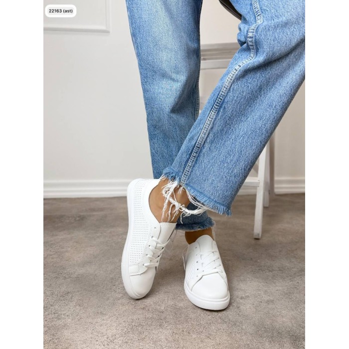 Кеди жіночі натуральна шкіра перфорація білі 36,37,38,39,40,41р