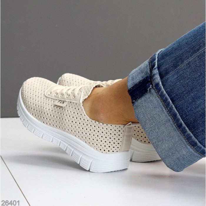 КросІвки жіночі еко-шкіра колір-беж 36,37,38,39,41р.