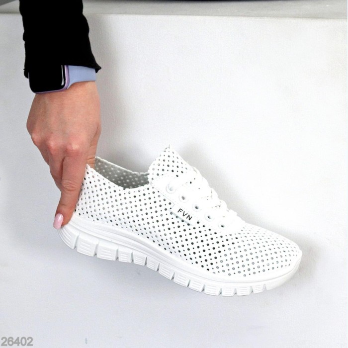 Кросівки жіночі еко-шкіра колір-білий 38,39,40р