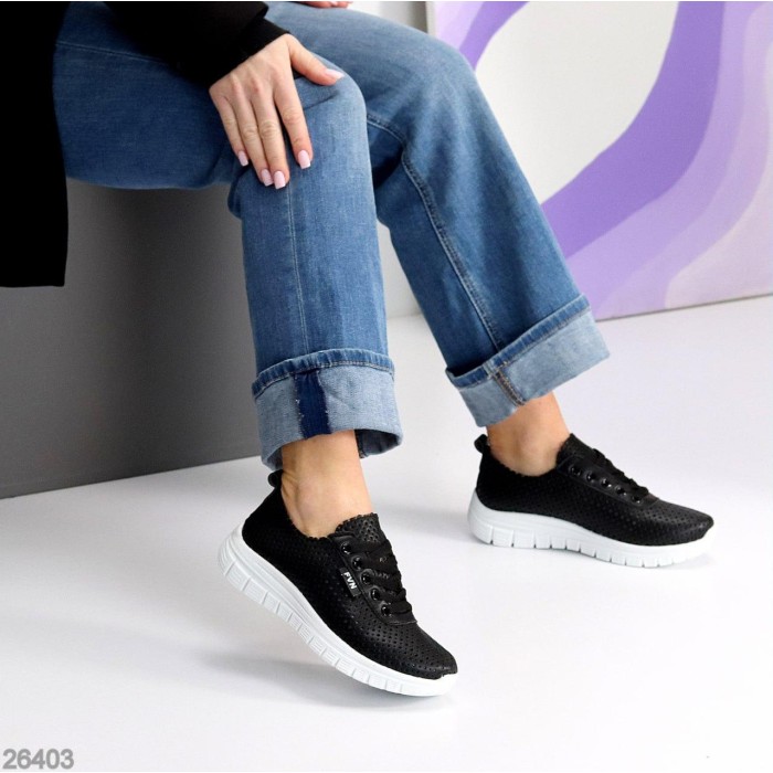 Кросівки жіночі еко-шкіра колір-чорний 36,37,38,39,41р