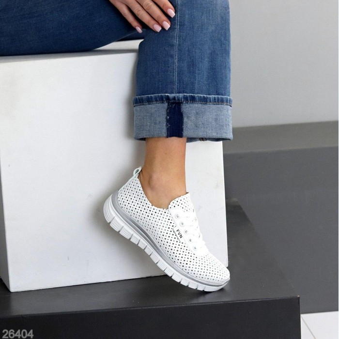 Кросівки жіночі еко-шкіра колір-білий 36,38,39,40,41р
