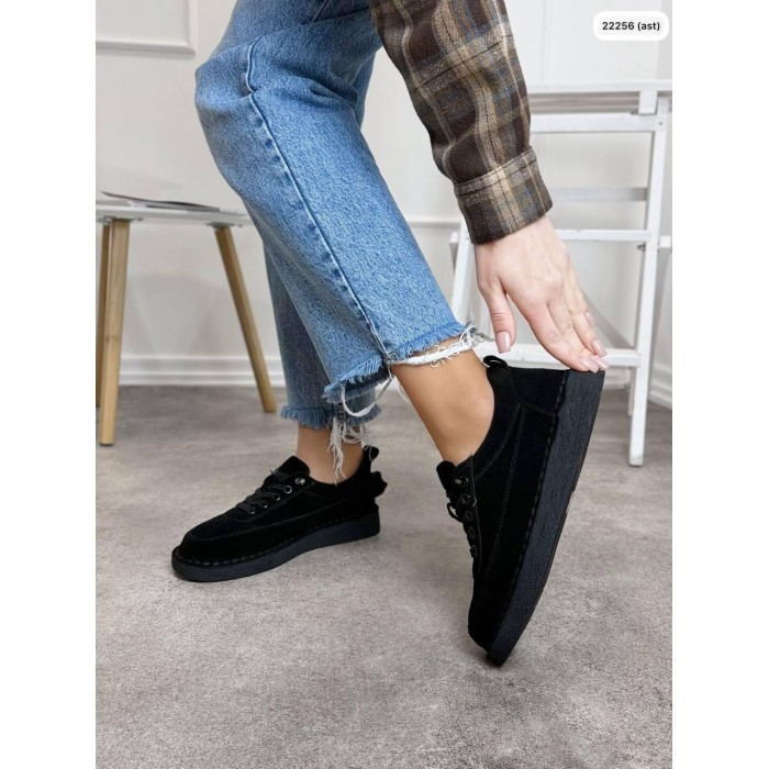 Кеди жіночі натуральна замша чорні 37,38,39,40р