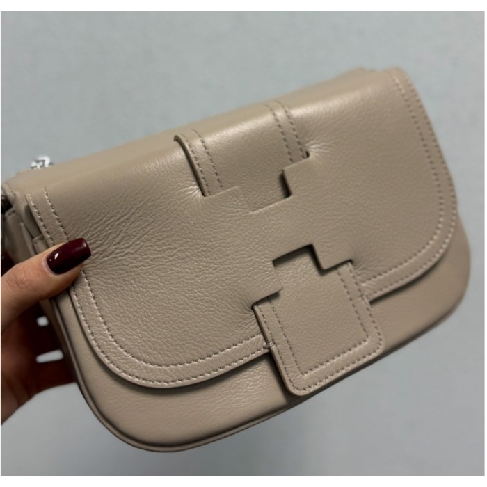 Сумка жіноча 3 відділення з натуральної шкіра колір: Чорна, Малина, Беж, Поморанчевий