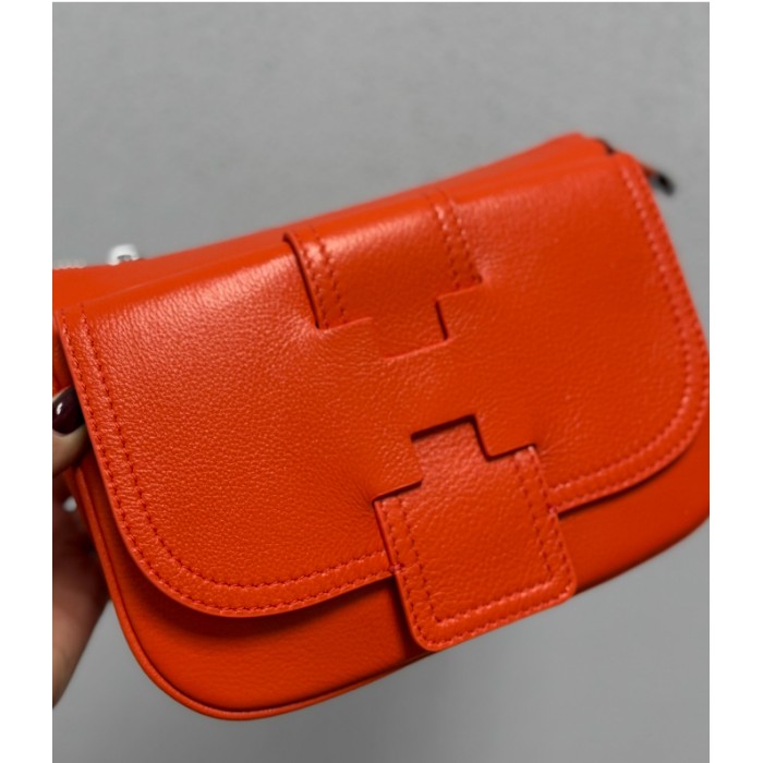 Сумка жіноча 3 відділення з натуральної шкіра колір: Чорна, Малина, Беж, Поморанчевий