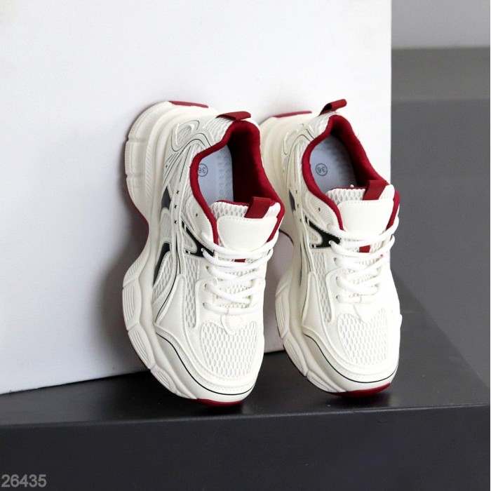 Кросівки жіночі еко-шкіра колір-білий на 35.5,37р