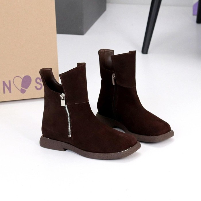 Ботинки женские натуральная замша цвет-шоколад деми 37р