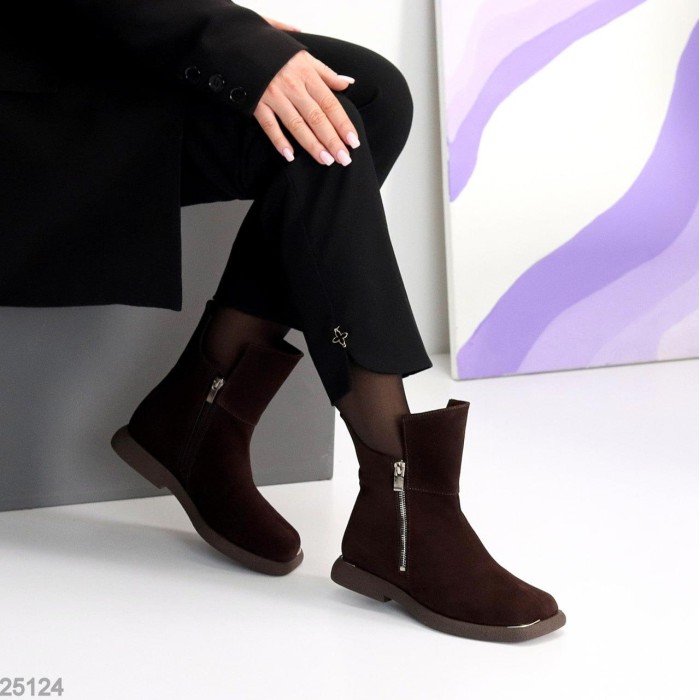Ботинки женские натуральная замша цвет-шоколад деми 37р
