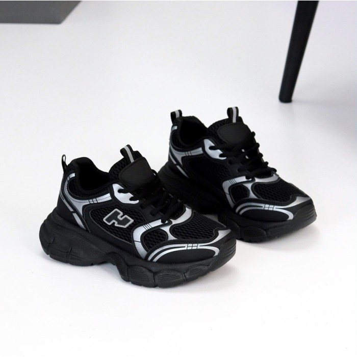 Кросівки жіночі еко-шкіра/текстиль колір-чорний на 35.5,36,37,38