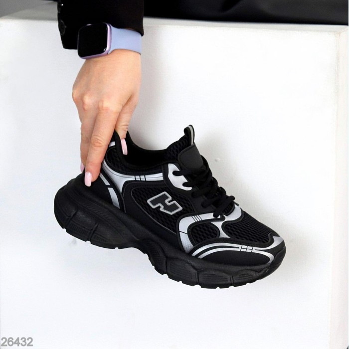 Кросівки жіночі еко-шкіра/текстиль колір-чорний на 35.5,36,37,38